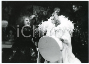 1983 ATER TEATRO Liù BOSISIO Valeria MORICONI "Il cavaliere della rosa" *Foto  Fotografia originale, con didascalia al verso. GOOD/buono  Formato: 18x13 cm originale e autentica 1