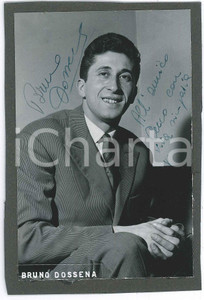 1955 ca Ballerino Bruno DOSSENA - Ritratto - Foto con AUTOGRAFO 10x15 cm Fotografia originale d'epoca, montata su cartoncino rigido.Dedica autografa.  GOOD/buono  Formato: 10x15 cm originale e autentica 1