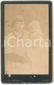 1880 ca MILANO Ritratto di bambino con la balia - Foto ORLAY DE KARWA CDV Fotografia d'epoca, su cartoncino rigido. POOR/danneggiato fioriture e piccoli fori di affissione Formato: 6x10 cm originale e autentica 1