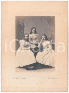 Fotografia d epoca originale 1910 ca MILANO Ritratto di tre sorelle  Foto A. FERRARIO 17x23 cm 1