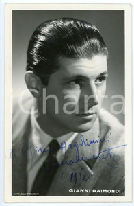 1950 LIRICA Tenore Gianni RAIMONDI - Ritratto - Foto con AUTOGRAFO 10x15 Fotografia seriale d'epoca, con autografo. CONDIZIONI: F (strappo di 0,5 cm al lato inferiore)FORMATO: 10x15 cm     originale e autentica 1