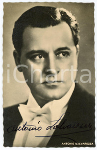 1950 ca Tenore Antonio SALVAREZZA - Ritratto - Foto con AUTOGRAFO Fotografia seriale d'epoca, con autografo. CONDIZIONI: G FORMATO: 9x14 cm     originale e autentica 1