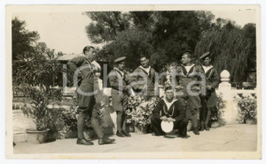 1935 ca. CINA - Leoni di SAN MARCO - Ritratto di gruppo *Fotografia (2) Fotografia d'epoca. GOOD/buono Lievi smussature angolari Formato: 11x7 originale e autentica 1