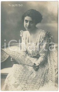 1915 ca CINEMA MUTO Attrice Giulietta DE RISO con ventaglio - Cartolina RPPC Cartolina postale d'epoca, non viaggiata.CONDIZIONI: GFORMATO: 9x14 cm     originale e autentica 1