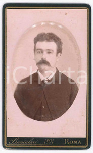 1891 ROMA Ritratto maschile - Busto - Foto BANCALARI CDV  Fotografia d'epoca, su cartoncino rigido.FOTOGRAFO: Vincenzo Bancalari - Roma, via di Ripetta 191 GOOD/buono  Formato: 6x10 cm originale e autentica 1