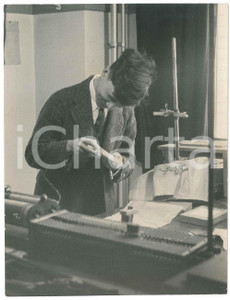 1940 ca JAPAN - TEXTILE INDUSTRY - Quality control- Photo 16x22 cm Fotografia originale d'epoca. FAIR/discreto piccole piegature angolari Formato: 16x22 cm originale e autentica 1