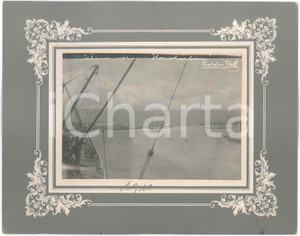 1910 Zsoldos ELEK - HONOLULU (HAWAII) The Harbour - Photo 28x22 cm  Fotografia d'epoca, montata su cartoncino rigido, che reca didascalia originale e firma al negativo.FOTOGRAFO: Zsoldos Elek GOOD/buono ma residui cartacei al verso Formato: 28x22 cm originale e autentica 1