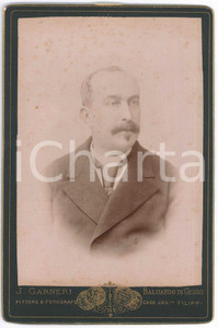 1890 ca BALUARDO DI GESSO / CUNEO Ritratto maschile *Foto GARNERI 11x16 cm Fotografia d'epoca, montata su cartoncino rigido.FOTOGRAFO: Ippolito Garneri - Casa Cav. Filippi - Baluardo di Gesso GOOD/buono  Formato: 11x16 cm originale e autentica 1