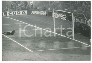 1966 CALCIO SERIE A - Partita INTER-FOGGIA 5-0 Goal INTER - Foto 18x13 cm  Fotografia originale d'epoca. FAIR/discreto difetti di stampa Formato: 18x13 cm originale e autentica 1