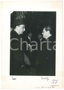 Gennaio 1967 POLITICA PSDI - PANDOLFO - Foto 17x25 cm Fotografia d'epoca, incollata su cartoncino. FAIR/discreto piegature angolari Formato: 17x25 cm originale e autentica 1