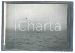 1905 BOMBAY (INDIA) Navi da guerra inglesi nel porto - Foto VINTAGE 13x9 cm  Fotografia d'epoca. GOOD/buono ma difetti di stampa Formato: 13x9 cm originale e autentica 1