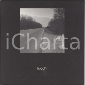 1995 MILANO Luoghi - Fotografie di Riccardo PEZZA - ILLUSTRATO 32 pp. Pubblicazione illustrata b/n e a colori.PAGINE: 32 GOOD/buono lievi tracce d'uso Formato: 21x21 cm originale e autentica 1