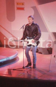 35mm vintage slide* 1995ca MUSICA Bryan ADAMS durante un'esibizione (4)