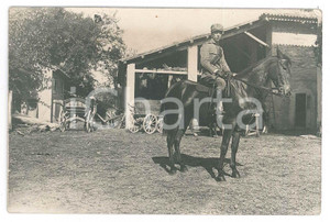 1917 WW1 Area di TRIESTE - Ufficiale italiano in una cascina *Foto 14x9 cm