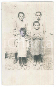 1910 ca COSTUME ITALIA Ritratto di quattro bambini - Foto anonima 14x9 cm