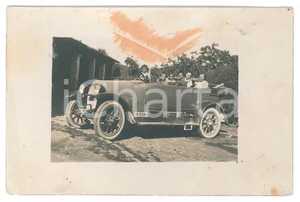 Fotografia d epoca originale 1920 ca COSTUME ITALIA Bambini in automobile  Foto anonima CURIOSA 14x9 1