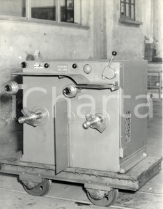 Fotografia d epoca originale 1968 RHO  MILANO Ditta Ing. V. FACHINI  Bobinatore a doppia bobina rame FOTO 1