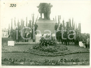Fotografia d epoca originale 1924 VERCELLI Famiglie Caduti a Inaugurazione Monumento Attilio GARTMANN 1