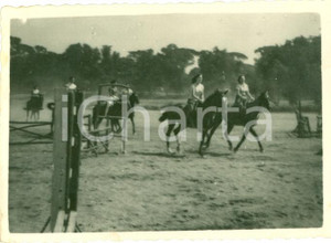 Fotografia d epoca originale 1952 LA REGINA DI SABA Leonora RUFFO si allena a cavallo Foto di set 1 1