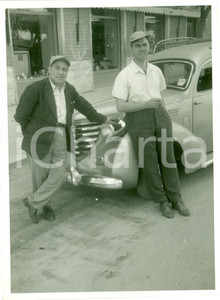 Fotografia d epoca originale 1952 LA REGINA DI SABA Fotografia staff sul set Tecnici e automobile 1