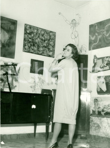 Fotografia d epoca originale 1965 ca ROMA Ritratto attrice Valeria MORICONI Vera fotografia 1