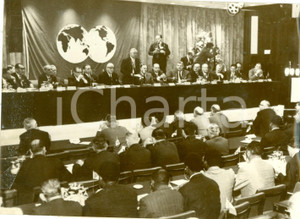 Fotografia d epoca originale 1966 LONDRA Harold WILSON apre conferenza FIFA calcio a KENSINGTON Foto 1