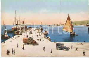 Cartolina originale da collezione 1920 ca TRIESTE Molo AUDACE con barca a vela che salpa Cartolina FP NV 1