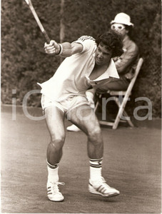 Fotografia d epoca originale 1980 ca STATI UNITI TENNIS si allena Eliot TELTSCHER Sponsor ADIDAS Foto 1
