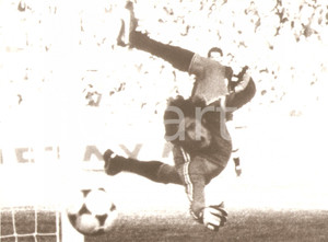 Fotografia d epoca originale 1980 ca URUGUAY Calcio NAZIONALE Parata di Rodolfo RODRIGUEZ Fotografia 1