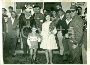 Fotografia d epoca originale 1961 OSPITALETTO DI CORMANO Vinicola PIAVE Fratelli TOMBACCO Coppa Ciclismo ACI 1