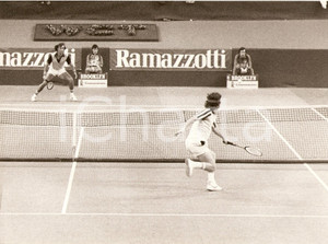 Fotografia d epoca originale 1980 MILANO Tennis RAMAZZOTTI CUP John ALEXANDER vs John McENROE Fotografia 1