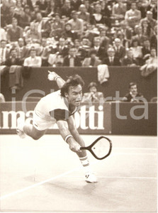 Fotografia d epoca originale 1980 MILANO Tennis RAMAZZOTTI CUP John ALEXANDER durante un incontro Fotografia 1