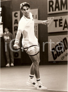 Fotografia d epoca originale 1980 ca TENNIS Bob GREEN durante un match Sponsor CARIPLO Fotografia 1