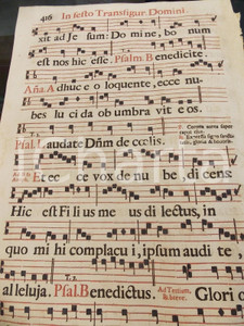 Libro, pubblicazione d epoca 1700 ca ANTIFONARIO ROMANO Pagina canti in rosso e in nero TRASFIGURAZIONE 1