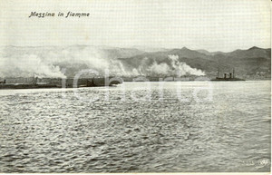 Cartolina originale da collezione 1930 ca MESSINA in fiamme durante TERREMOTO 1908 Panorama Cartolina FP NV 1