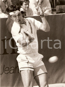 Fotografia d epoca originale 1985 circa SPAGNA Tennis Emilio SANCHEZ durante un incontro Sponsor DUNLOP Foto 1