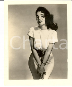 Fotografia d epoca originale 1965 ca USA  EROTICA VINTAGE Mature housewife posing sexy PHOTO 1