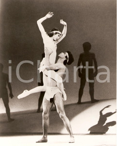 Fotografia d epoca originale 1978 SLOW DANCING IN THE BIG CITY Anne DITCHBURN Héctor MERCADO Foto di scena 1