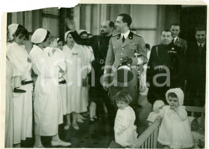 Fotografia d epoca originale 1935 ca MILANO Umberto II visita Istituto infanzia Viale PICENO Foto DANNEGGIATA 1