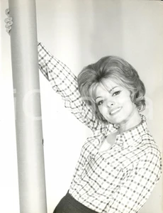 Fotografia d epoca originale 1965 ca PARIS F Ritratto dell attrice Perrette PRADIER Foto CINEMA 1