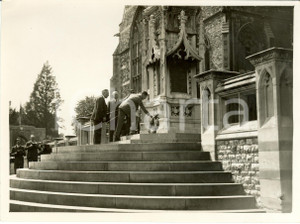 Fotografia d epoca originale 1927 BRISTOL UK Prince of WALES on the AFRICAN WAR MEMORIAL at CLIFTON COLLEGE 1