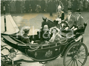 Fotografia d epoca originale 1950 LONDON UK Presidente francese Vincent AURIOL TRAFALGAR SQUARE Danneggiata 1