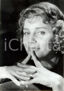 Fotografia d epoca originale 1960 ca PARIS ? CINEMA Primo piano dell attrice Maria SCHELL Foto ritratto 1