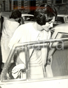 Fotografia d epoca originale 1960 ca ROMA Regina d IRAN Farah DIBA durante la visita in Italia Fotografia 1