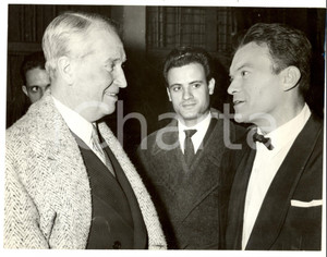 Fotografia d epoca originale 1960 ca PARIS Cantante Georges ULMER a una serata di gala Fotografia 1