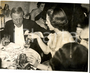 Fotografia d epoca originale 1960 ca LONDRA ?  Edoardo Duca di WINDSOR serata di gala Fotografia 18x13 1