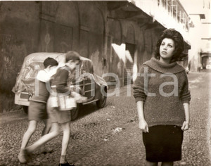 Fotografia d epoca originale 1965 circa Nipote di SORAYA sogna il mondo del cinema Ritratto con bambini Foto 1