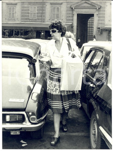 Fotografia d epoca originale 1978 ROMA Carla VOLTOLINA PERTINI ad agosto in piazza del POPOLO Foto 1