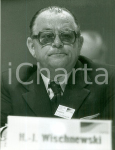 Fotografia d epoca originale 1979 BONN Politico HansJürgen WISCHNEWSKI durante una seduta Foto 1 1