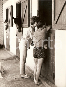 Fotografia d epoca originale 1960 ca CINEMA Sylva KOSCINA  Pomeriggio al maneggio Foto 1 1